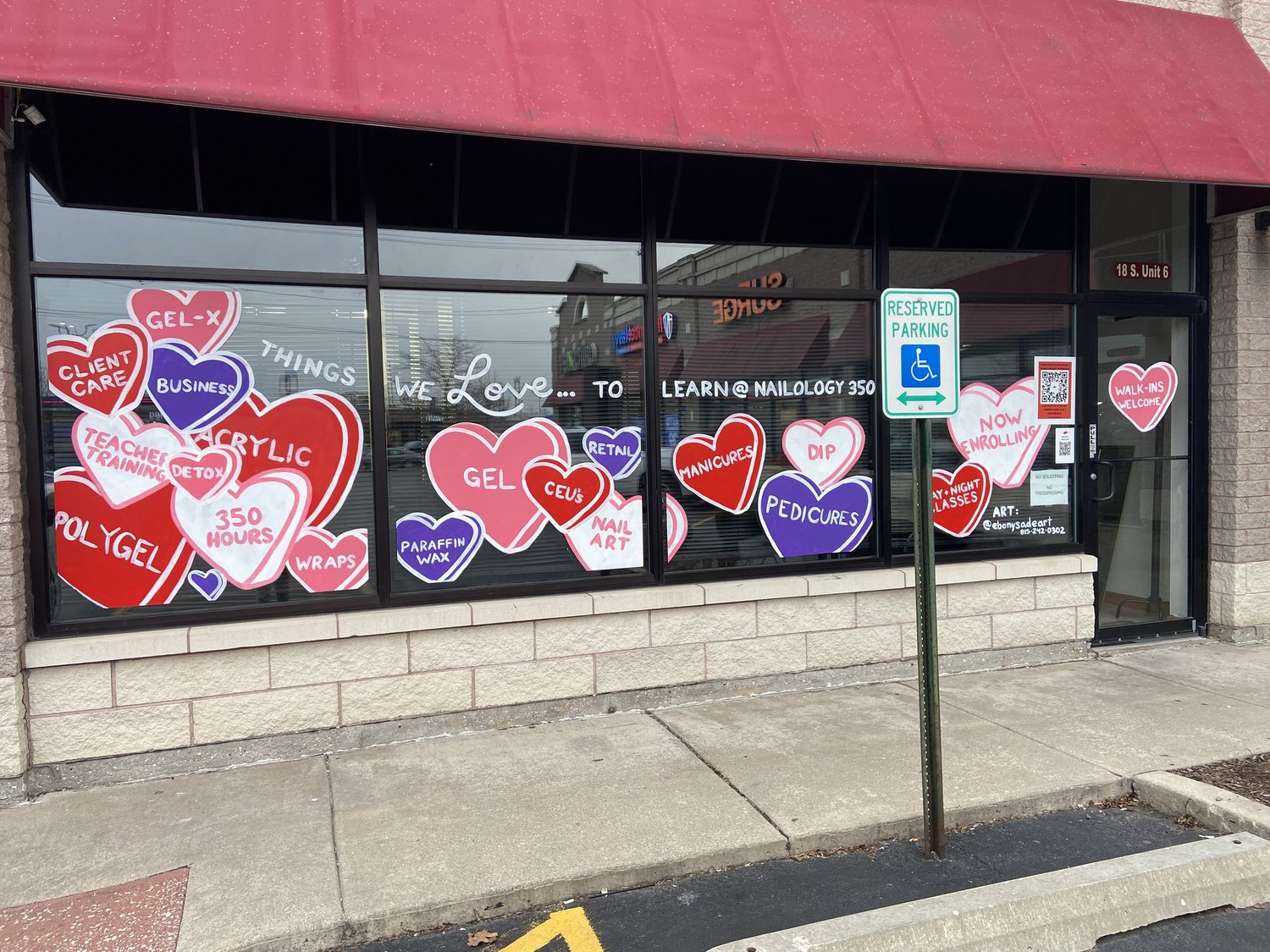Storefront Window Painting thumbnail