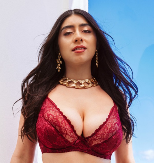 Violet Myers thumbnail