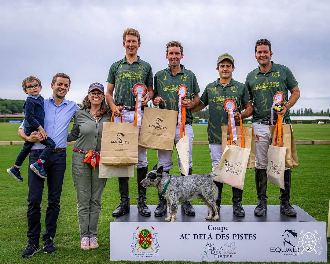 Coupe PGH - J4 🐎✨
& our beloved team mascot: Momo 🐶

📍 @polodechantilly

📸 @justinejacq_

🐆🦍🦁🦏
#VamosAnimales

#coupepgh