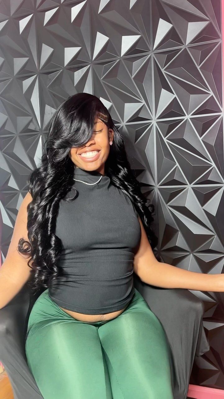 First time trying a side part 😩😍 

Stylist: @official_exoticextensionsllc the BEST in the 478 area!! 
Hair: @westkiss_ha