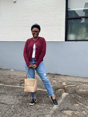 #ootd x #soundsync 🤣 TikTok is on to something! Anywho, what do y’all think about this look?! This cardigan has a velvet