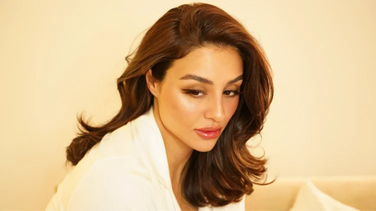 My Wishlist | Throne thumbnail