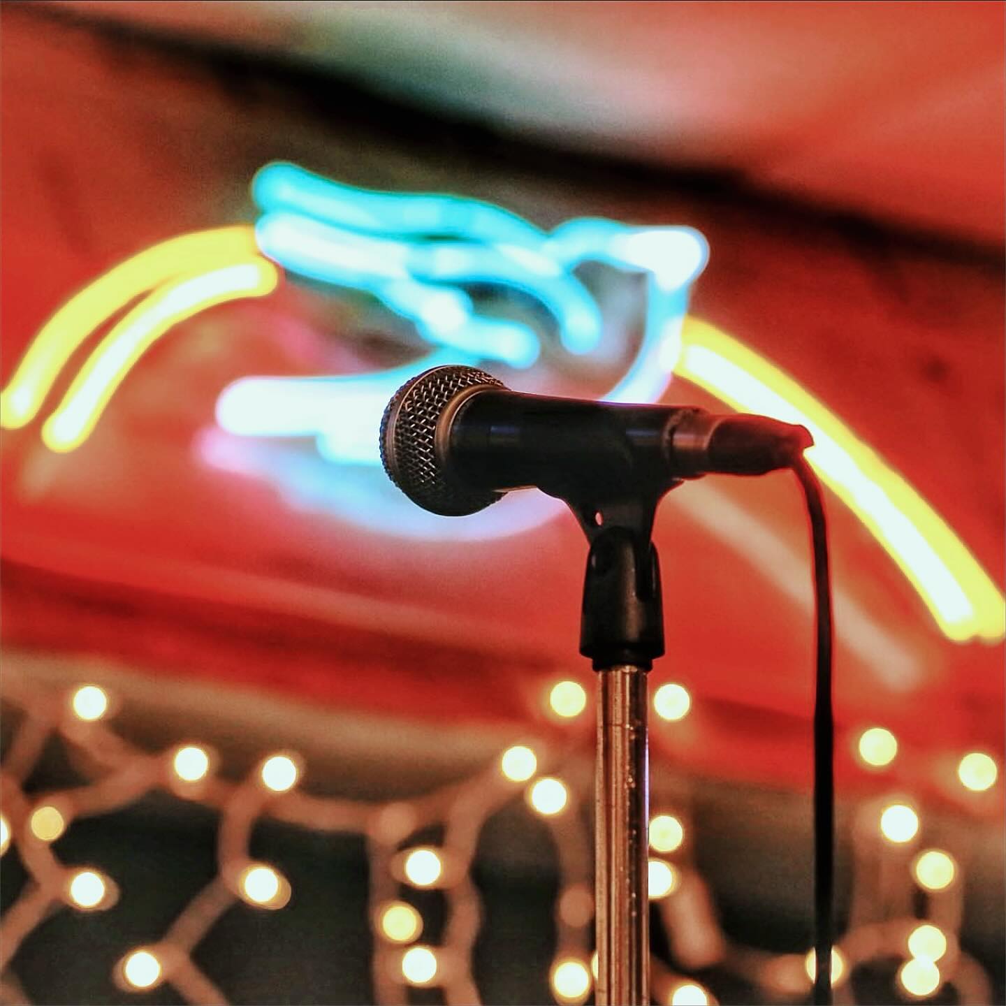 Season 5 of The Bluebird Cafe’s Golden Pick Contest with @taylorguitars is wrapping up next month, but we’re still looki