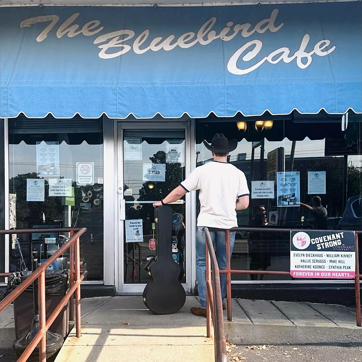 Want to play your winning song to a sold out crowd in Nashville? The Bluebird Golden Pick Contest with @taylorguitars is