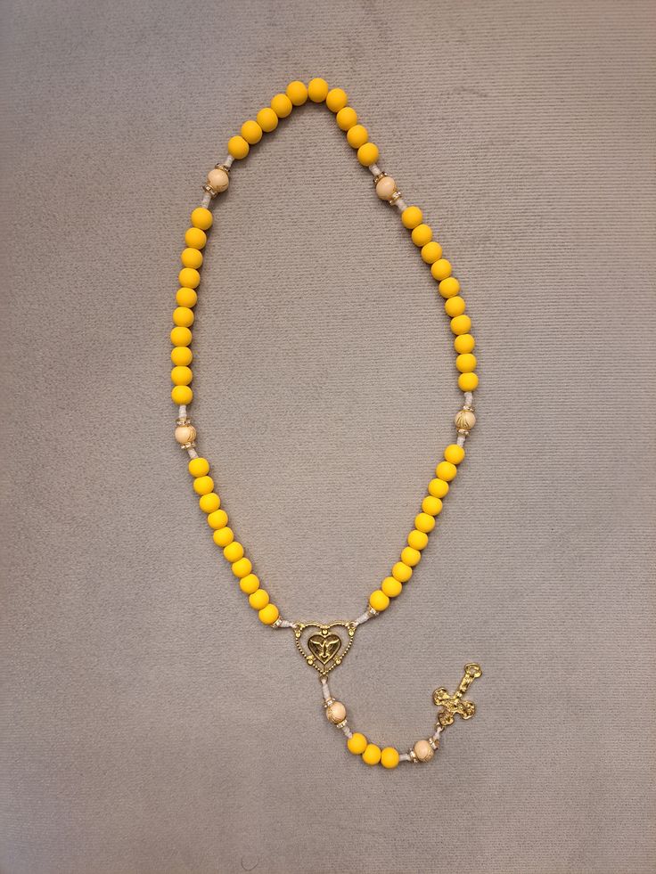 terço amarelo  thumbnail