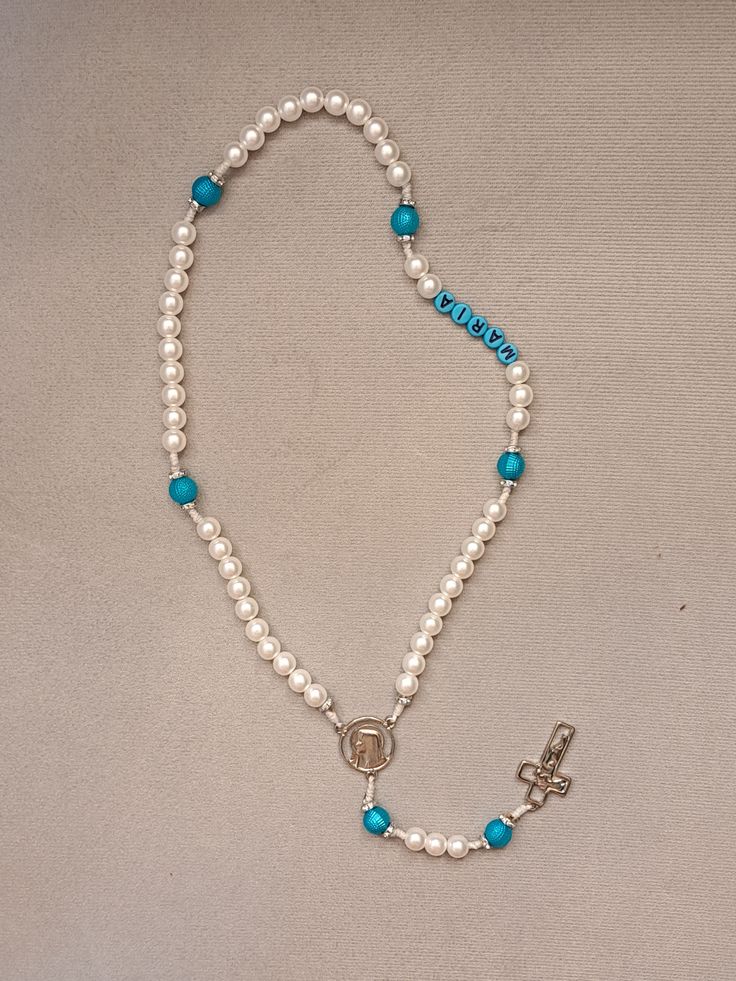 Terço perolado com bolas azuis thumbnail