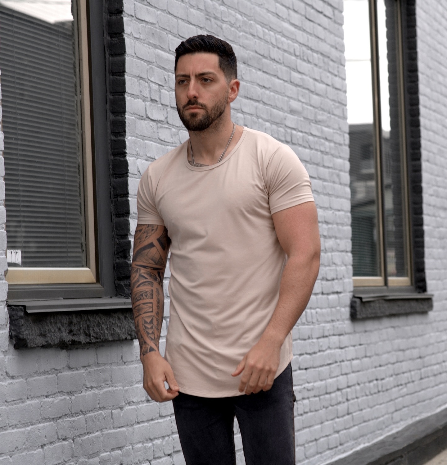 All it takes to feel confident is an S/S Drop Tee 👌#imaRebel
.
.
.
.
.
#menfashionadvice	#menfashionchannel
#menfashions
