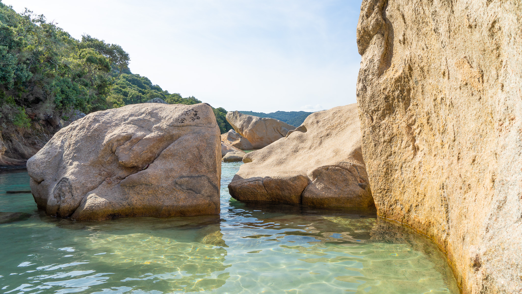 Photo Shootings in stunning rock formations thumbnail