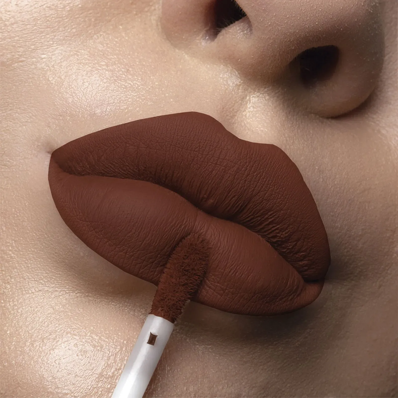 Batom líquido matte Nutty | LPBEAUTY thumbnail