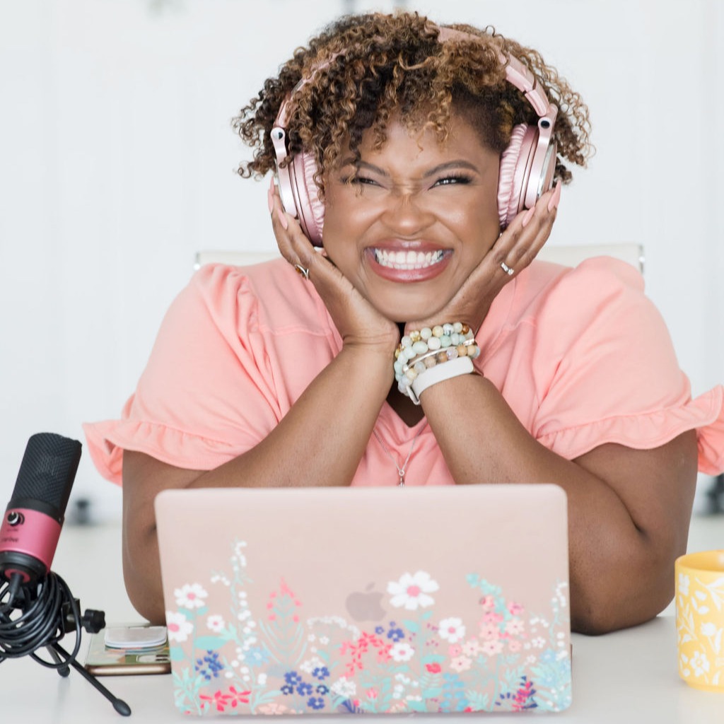 Want To DIY & Start Your Podcast? Here's Your Step By Step Guide!! thumbnail