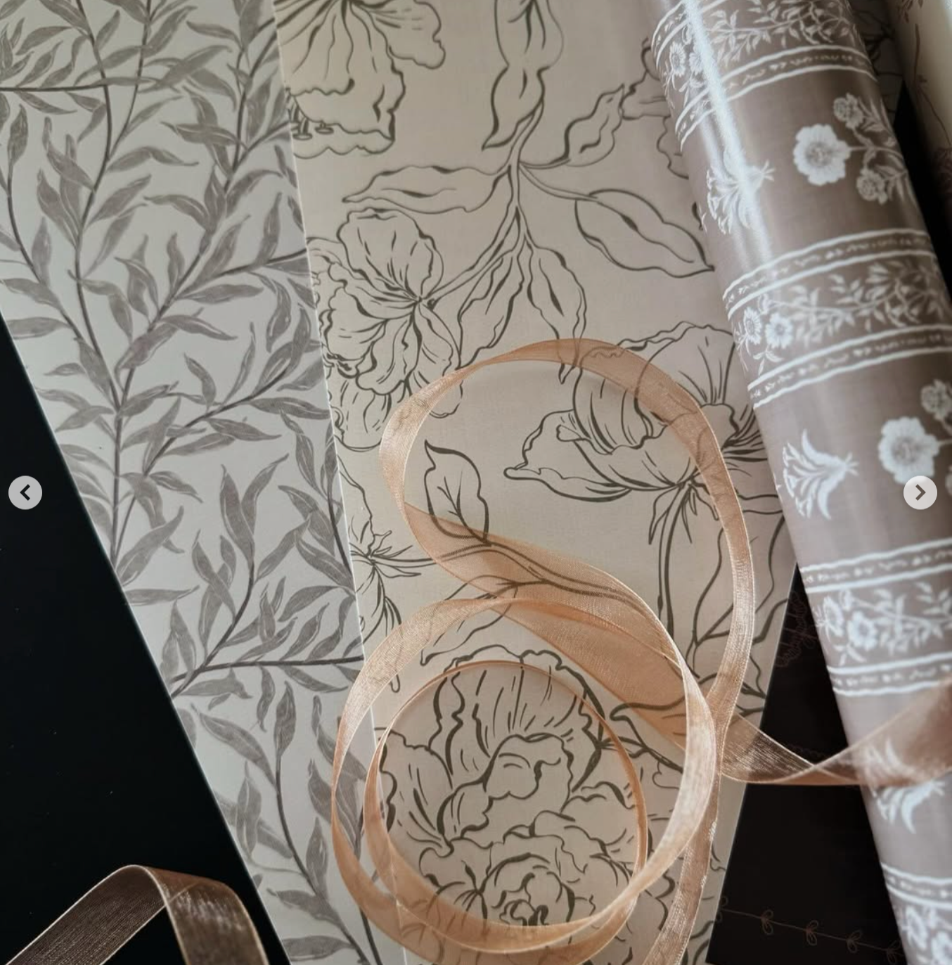 Paisley & Dot X Bloom & Wall - Wallpaper thumbnail