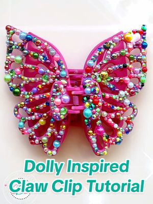 Because there’s no such thing as too much sparkle! ✨💅 Watch me turn a plain claw clip into a Dolly-worthy rhinestone but