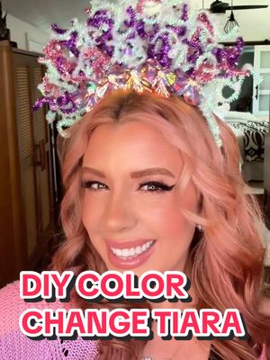 A 30 minute DIY tiara easy craft using pipe cleaners and COLOR CHANGING pony beads! #easycrafts #craftideas #ponybeads #