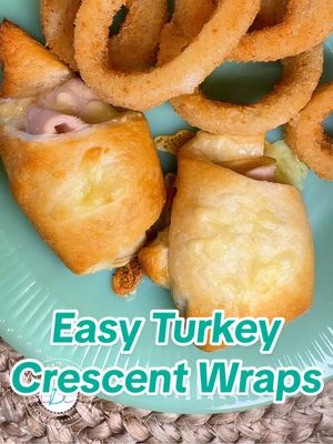 An easy weeknight dinner or snack using crescent rolls that we make on THOSE days 😆💖 #easydinnerideas #easyrecipe #dinne