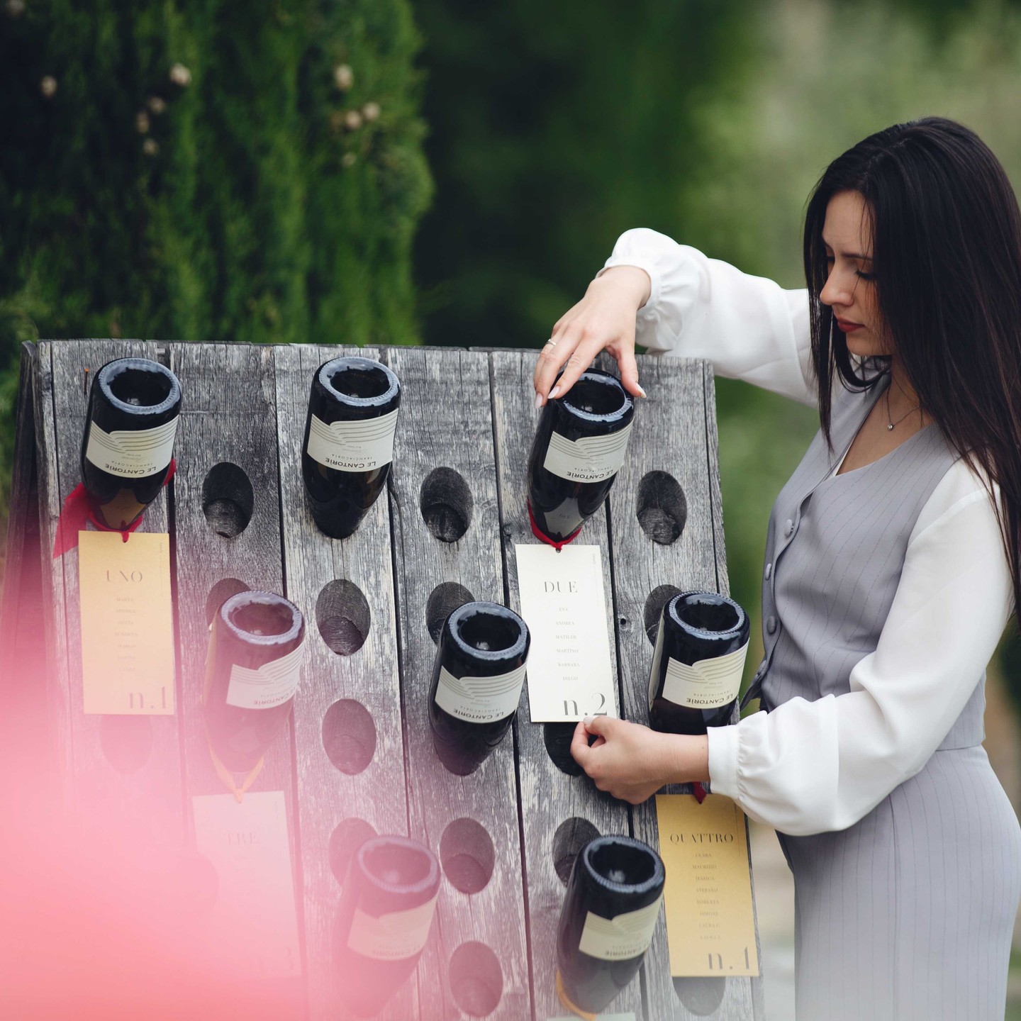 Un tableau colorato che unisce lo stile della location a quello del matrimonio 

Venue: @lecantoriefranciacorta 
Photo: 