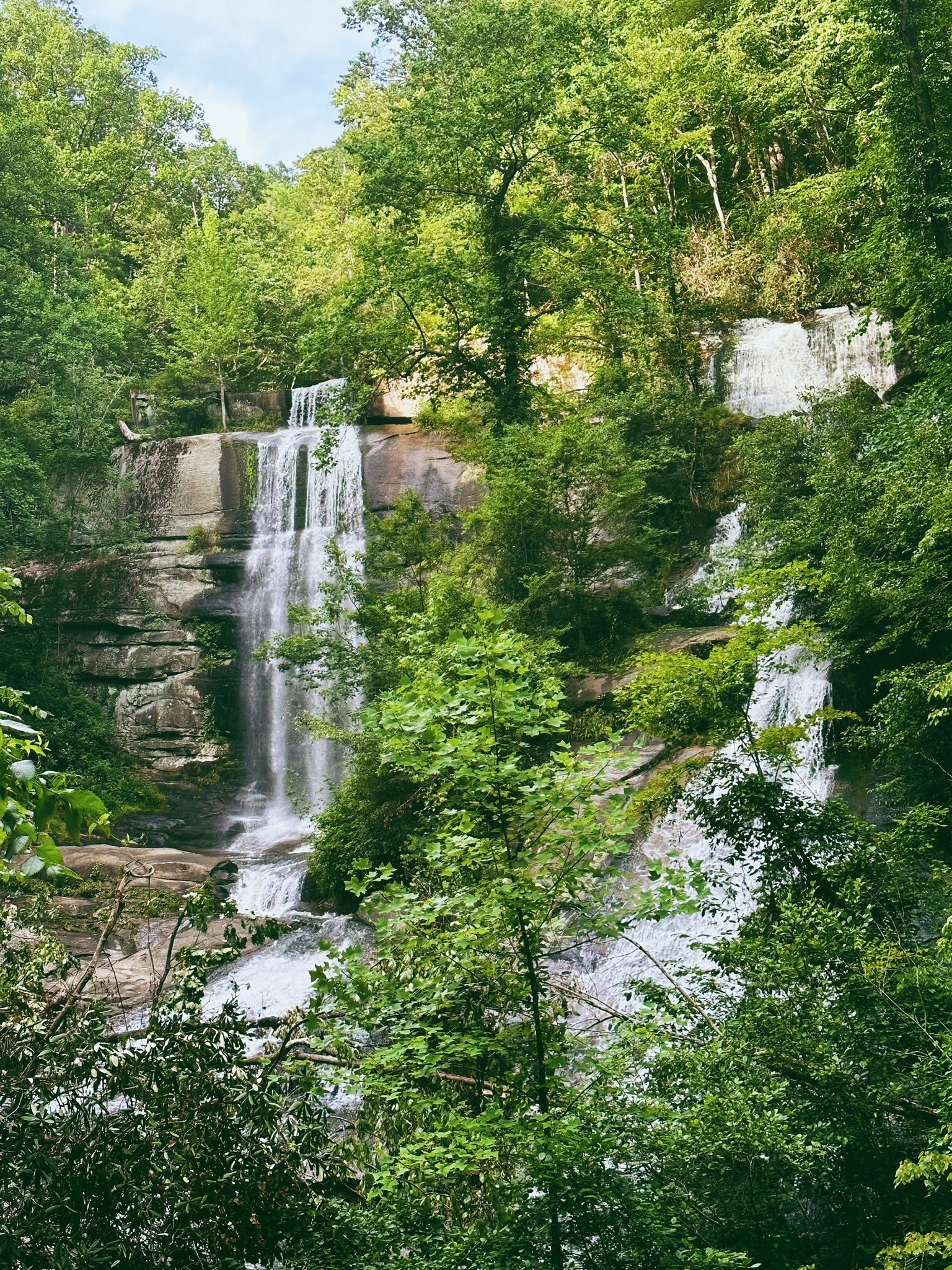 INSTAGRAM // PHOTOGRAPHY + ART thumbnail