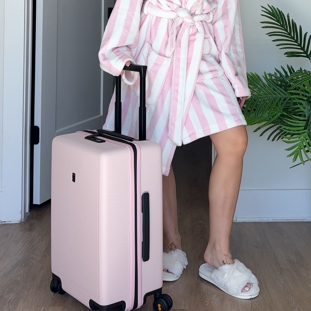 LEVEL8 | CODE: CHRISTINA10 thumbnail