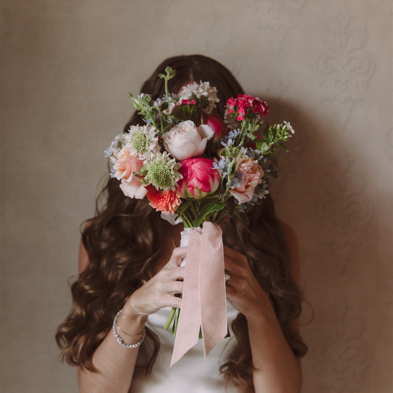 2024 Weddings Sneak Peeks thumbnail