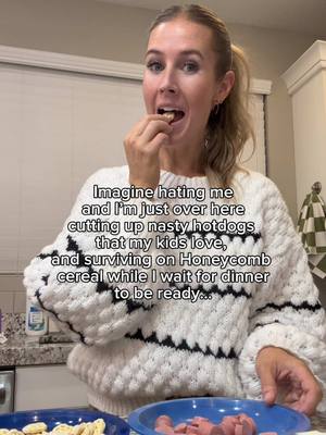 My kids can’t be the only ones who like those Vienna sausages🤢…Also, what are we cooking for dinner tonight?😅🧐 Mom of 4,