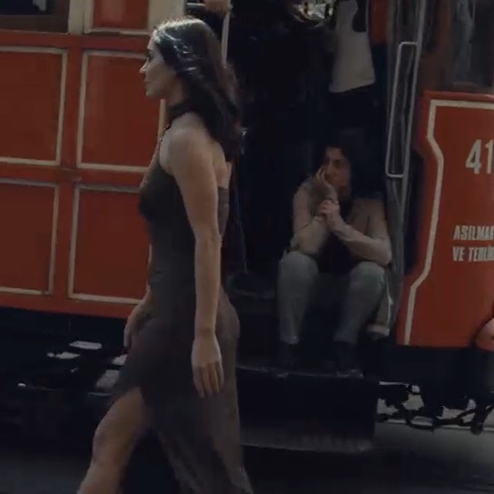 melontaxi commercial video (director & editor) thumbnail