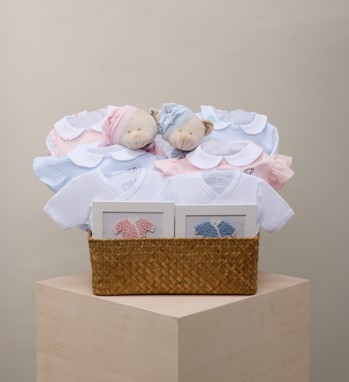 twin baby gifts thumbnail