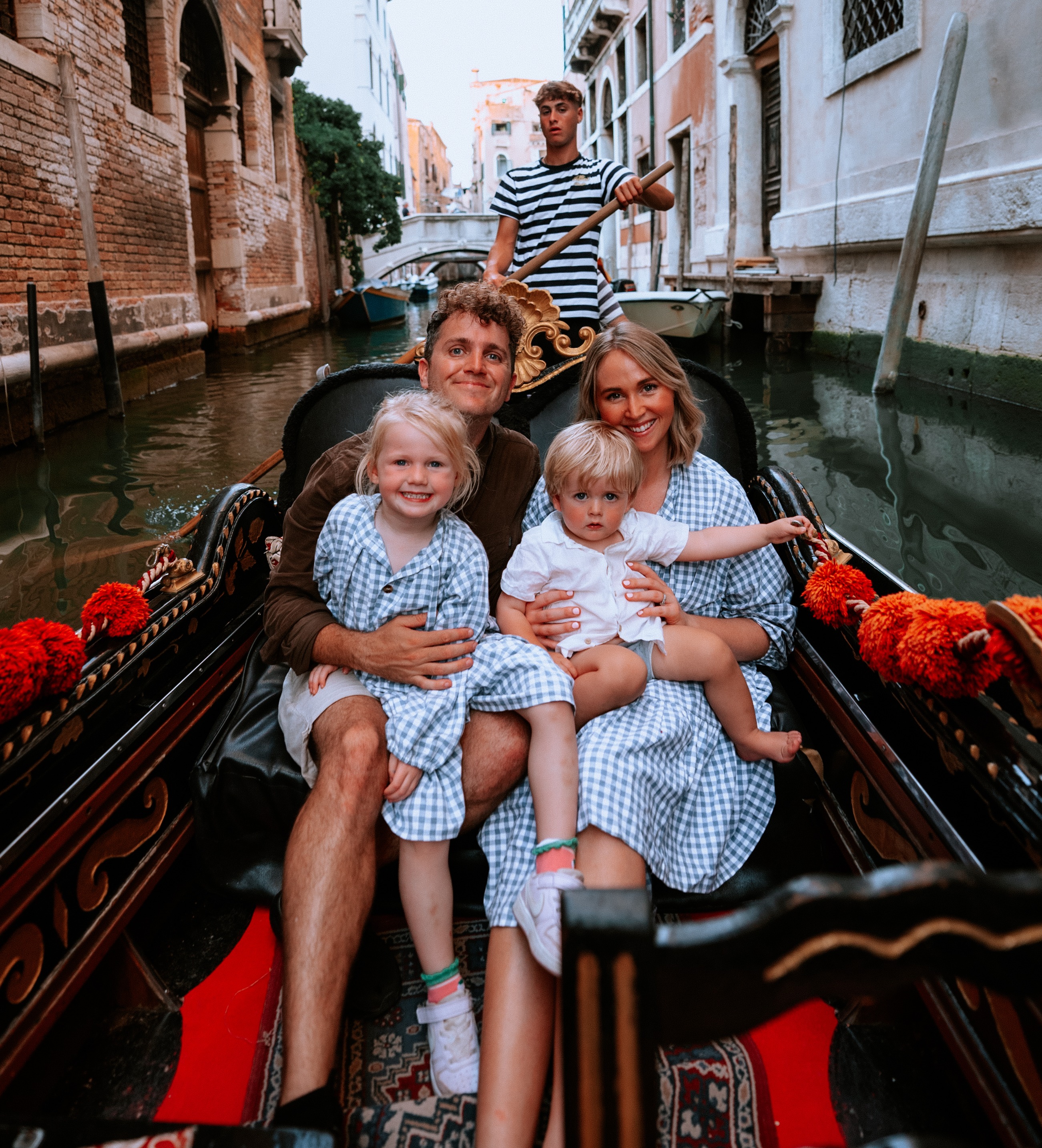 EDIT LIKE US: SHOP PHOTO PRESETS thumbnail