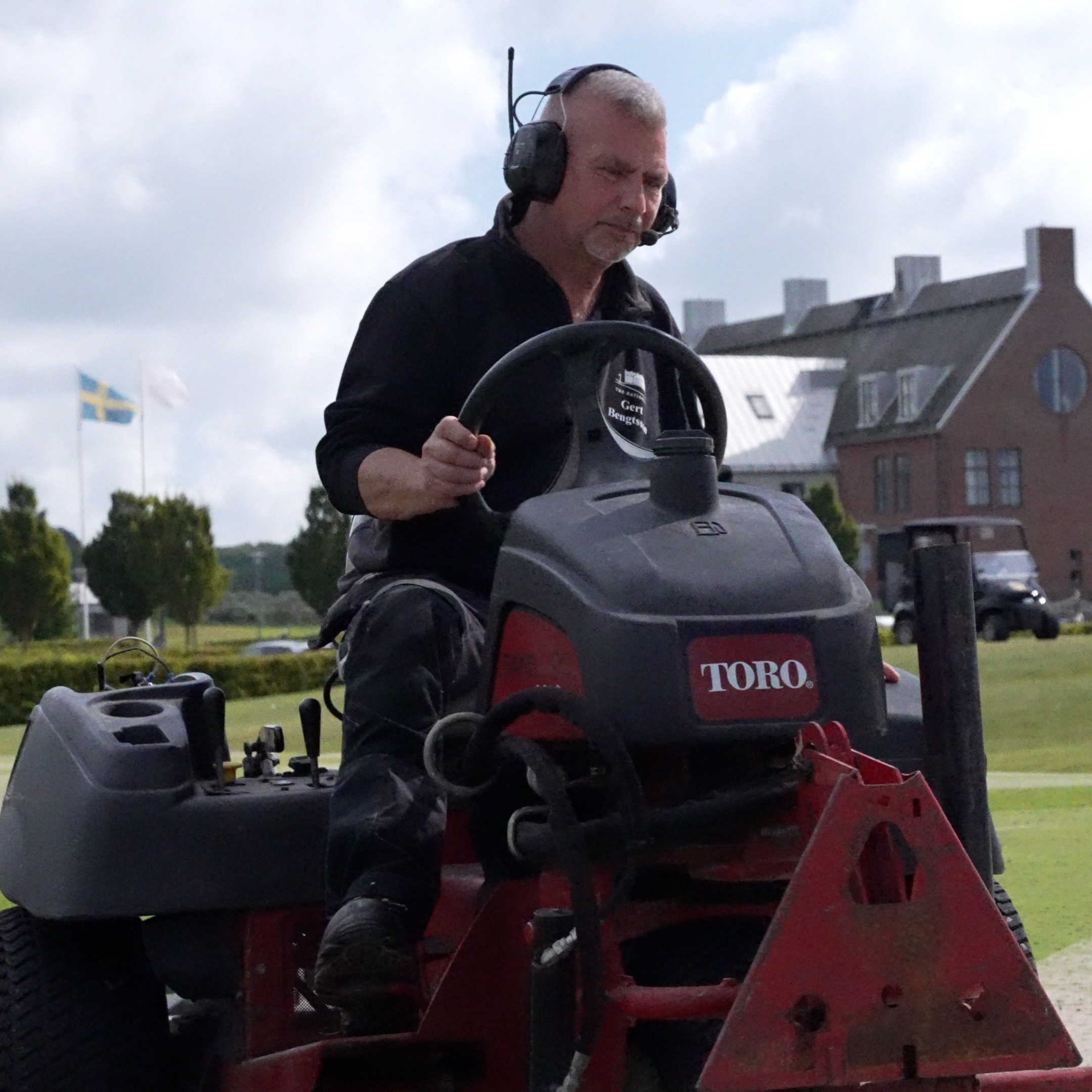 Nära National thumbnail