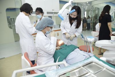 Niềng răng công nghệ 3D tại Bệnh viện Đại học Phenikaa by tdphenikaa thumbnail