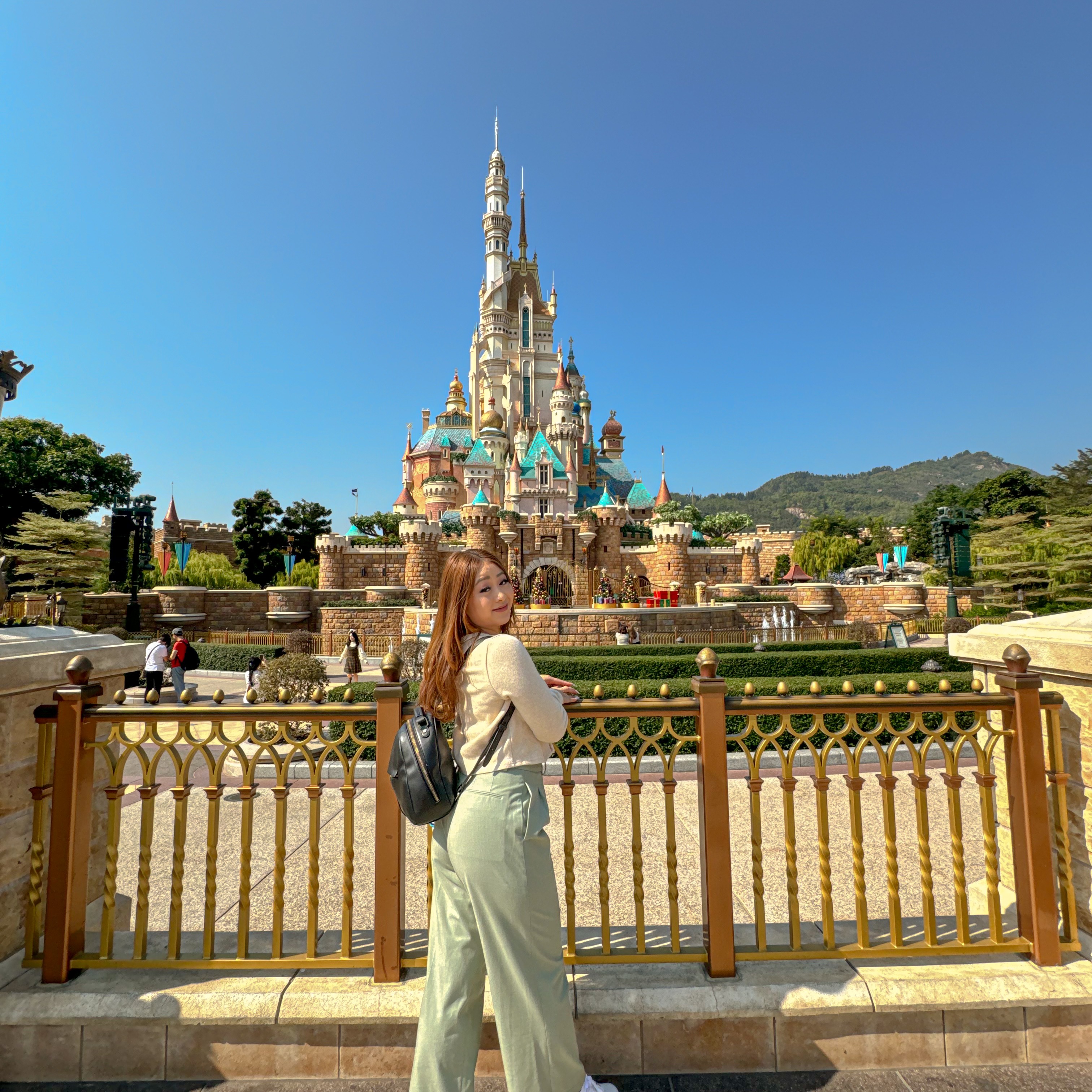 juliaxeats Food & Travel blog thumbnail