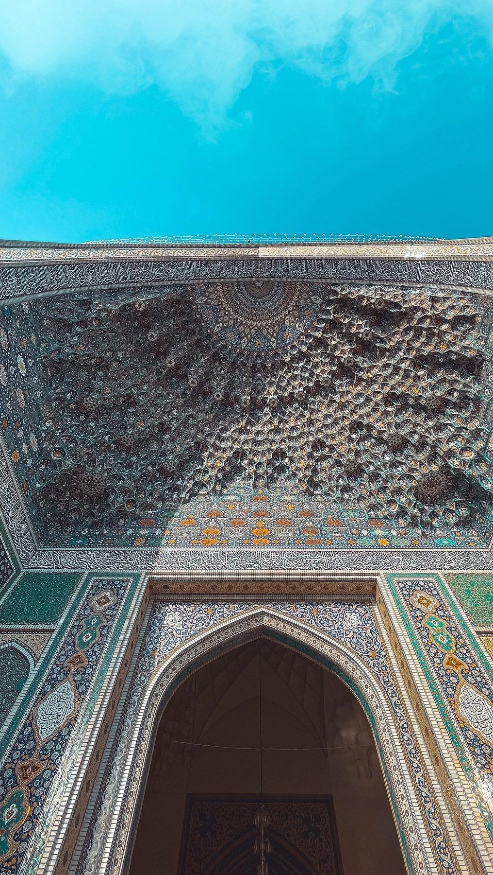 The claiming voice and view of Dua Al-Ahd in mornings at Holy Shrine of Imam Raza (ع), This mosque is one of the most re