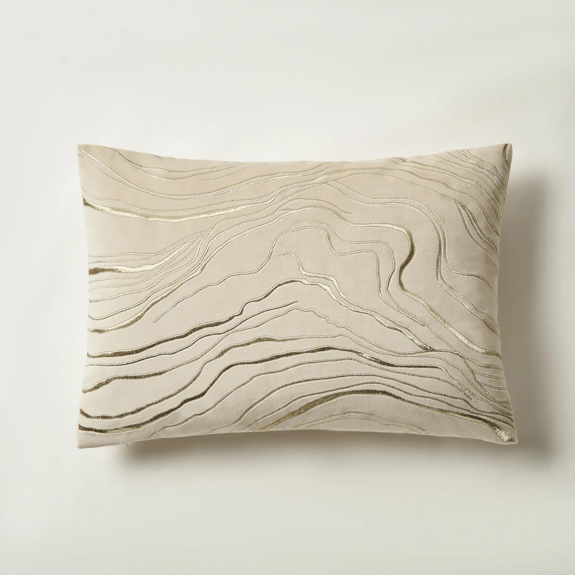 Swirl Lumbar 14" x 20" thumbnail