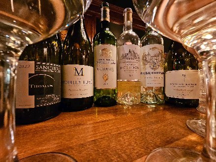 Comparative Tastings:
Bordeaux Blanc vs the World 🌍🌎🥳

#wine #winelover #winefact #winetastings #winewinewine #winestagr