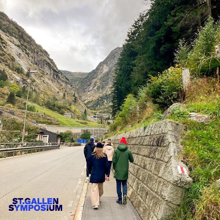 ⛰ Andermatt - Part 1! 
We've spent three exciting days in Andermatt to end our onboarding phase.
On day one, after a thr