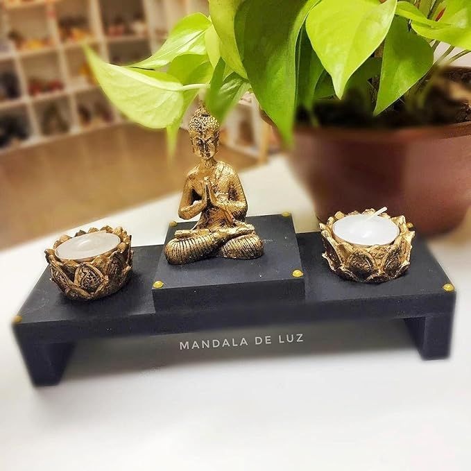 Altar com Buda e Castiçal Dourado thumbnail