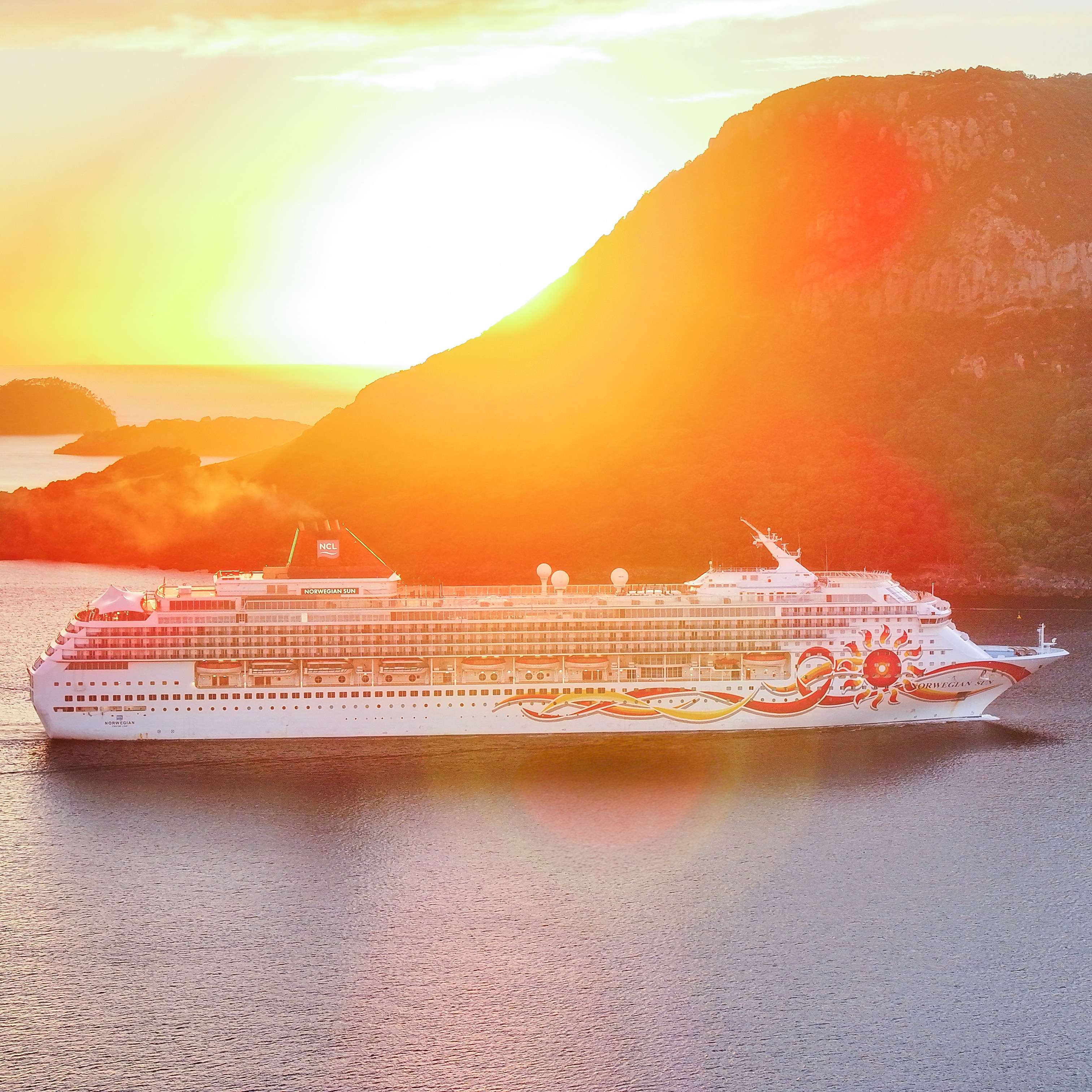 SHOP CRUISE PRINTS thumbnail