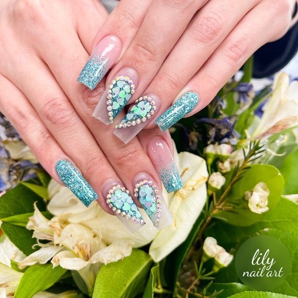 Valentine's Day Nail Art Ideas thumbnail