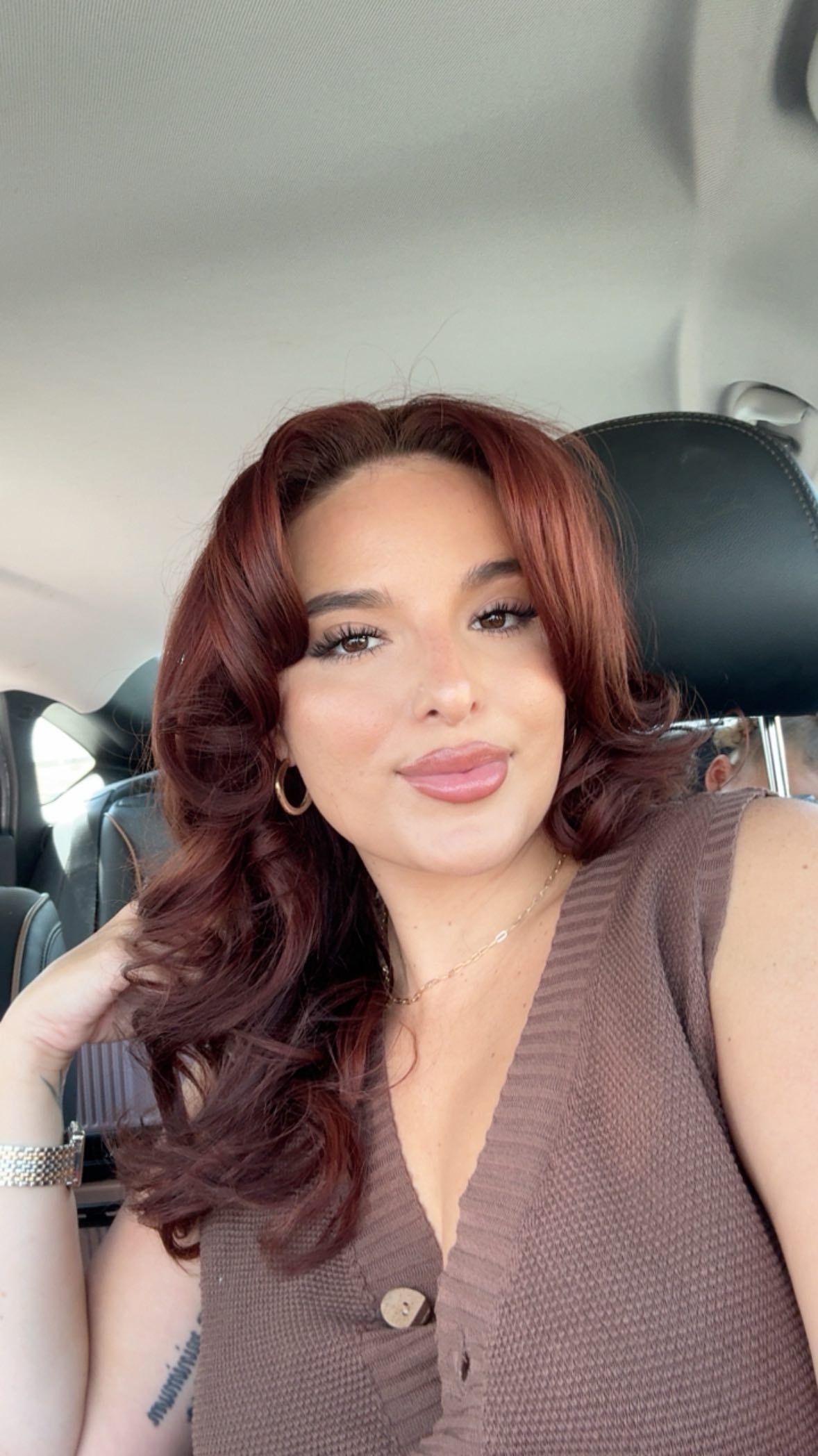 Highly requested video on how I style my hair. I hope you all love it and definitely let me know if you try it! 🤭😘

Also