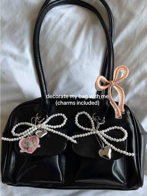 Love the charms are included and they really make the bag 😍 find it under “photos” tab on my amz s/f 🖤 #decoratemybag #b