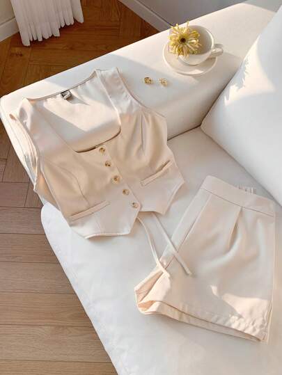 Comfortcana Conjunto de 2 peças Feminino com Colete de Abotoamento Único Aberto na Frente e Shorts, na cor Damasco thumbnail