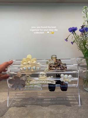 how great is this organizer??? in my st0refront 🫶 #amazonfinds #amazongadget #organization #clawclip #amazonhome 