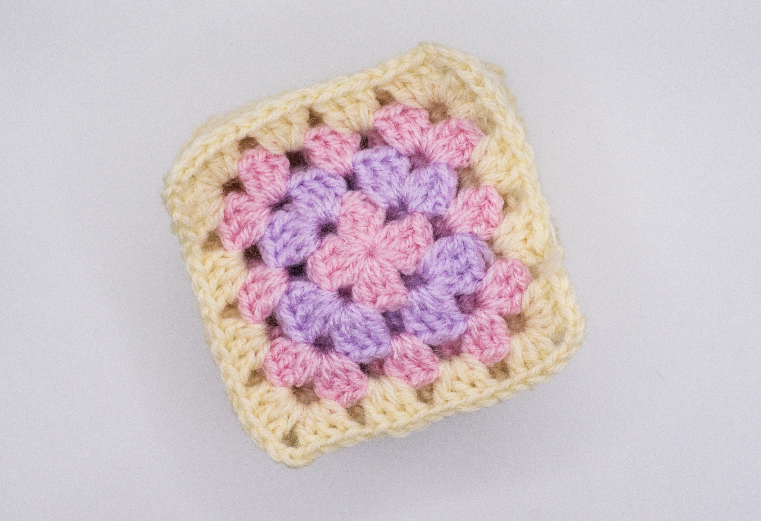 How to Crochet a Granny Square thumbnail