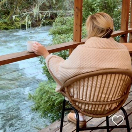 The Softest Knit Blanket (Amazon) thumbnail