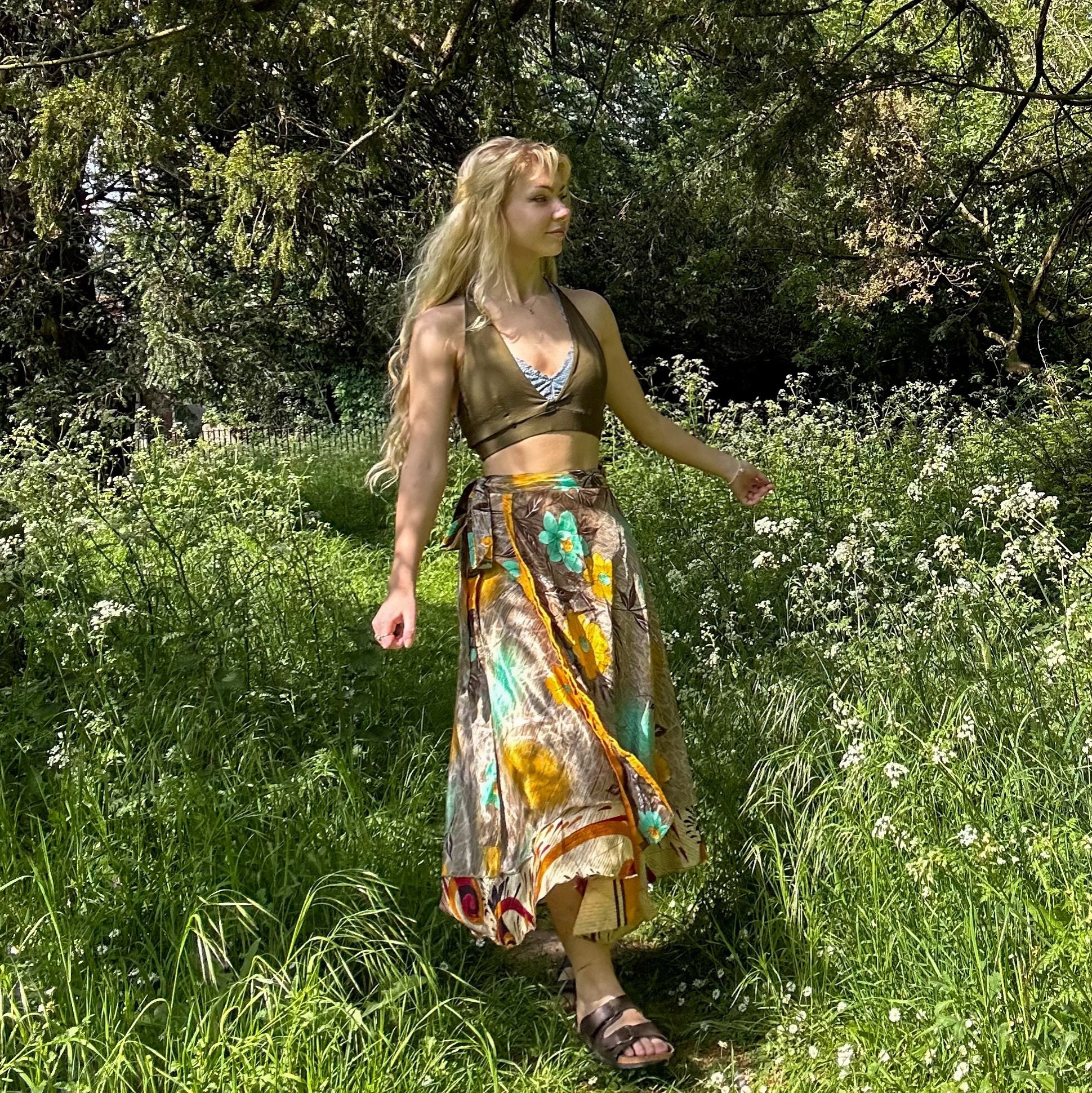 Darn Good Yarn (code HOLLYMOON_15%_OFF_) thumbnail