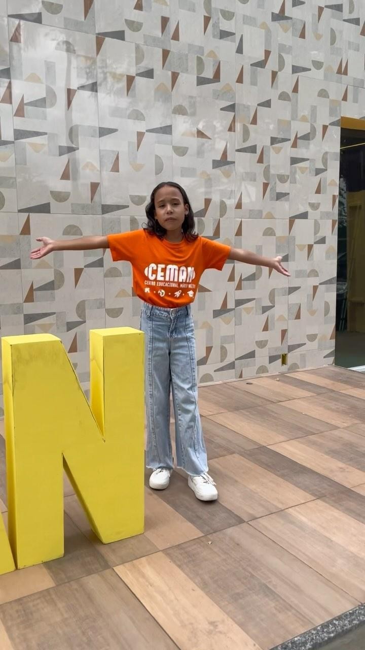 Conheçam a nossa escola com Belinha. 

Vamos agendar uma visita? 
As matrículas estão abertas do Grupo 04 ao 9º ano. #ve