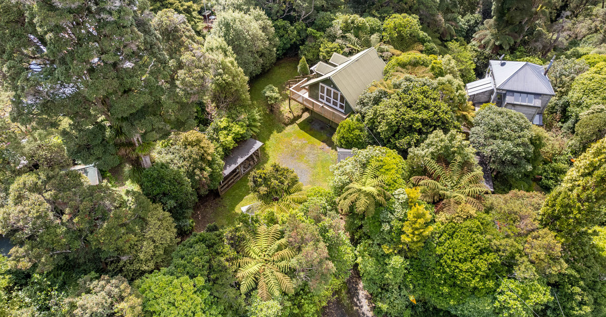 98 Avro Road, Blue Mountains, Upper Hutt City thumbnail