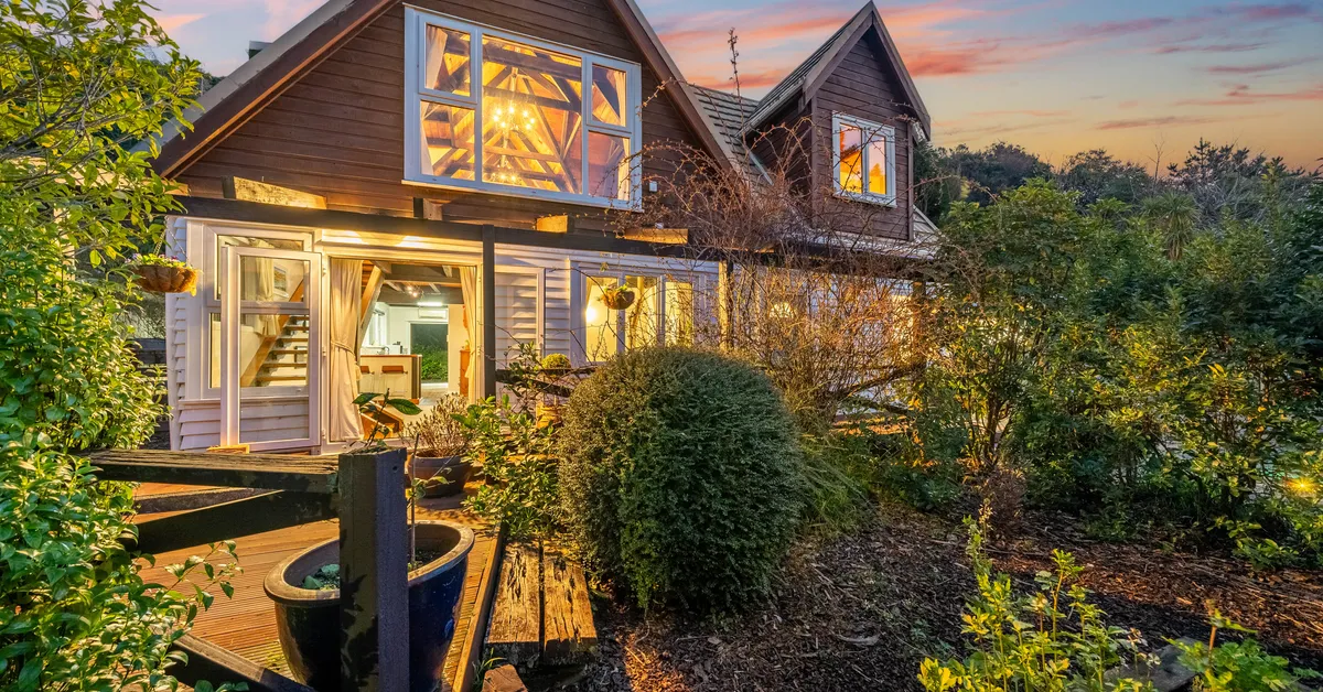 246 Plateau Road, Te Marua, Upper Hutt City thumbnail