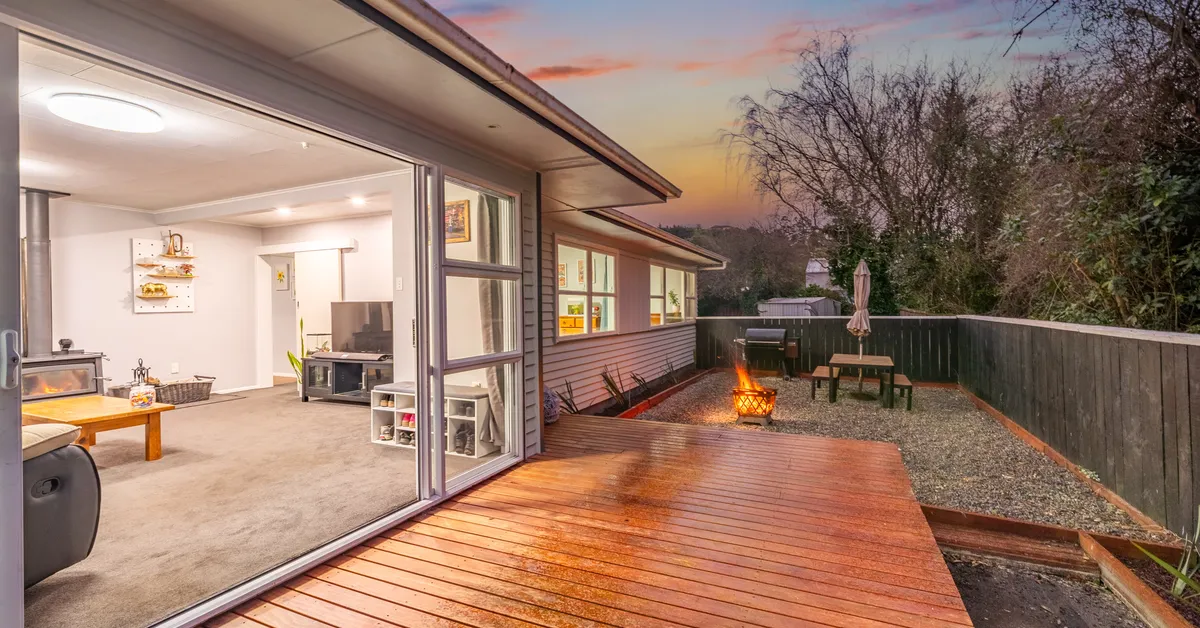 39 Mountbatten Grove, Clouston Park, Upper Hutt City thumbnail