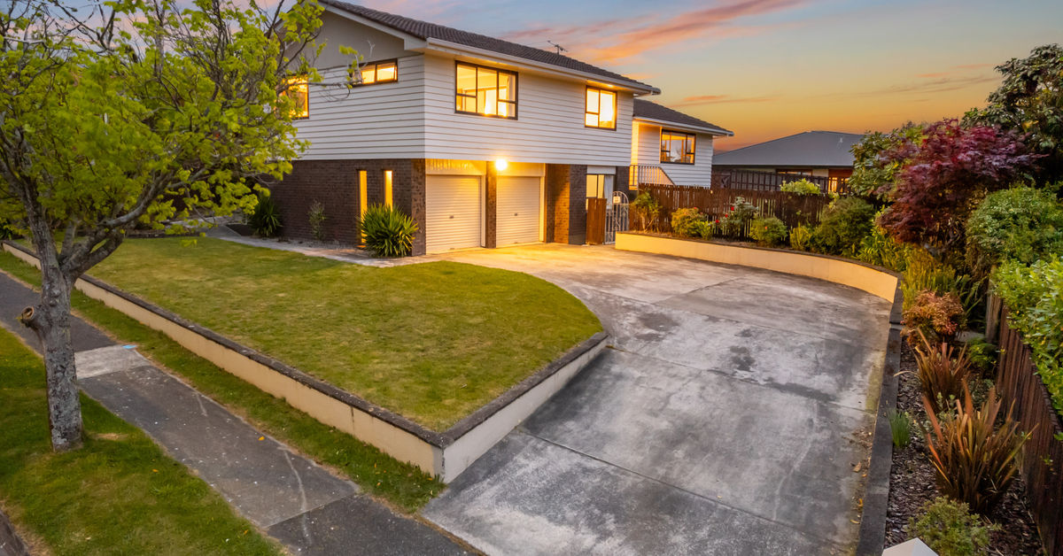 32 Seymour Grove, Kingsley Heights, Upper Hutt City thumbnail