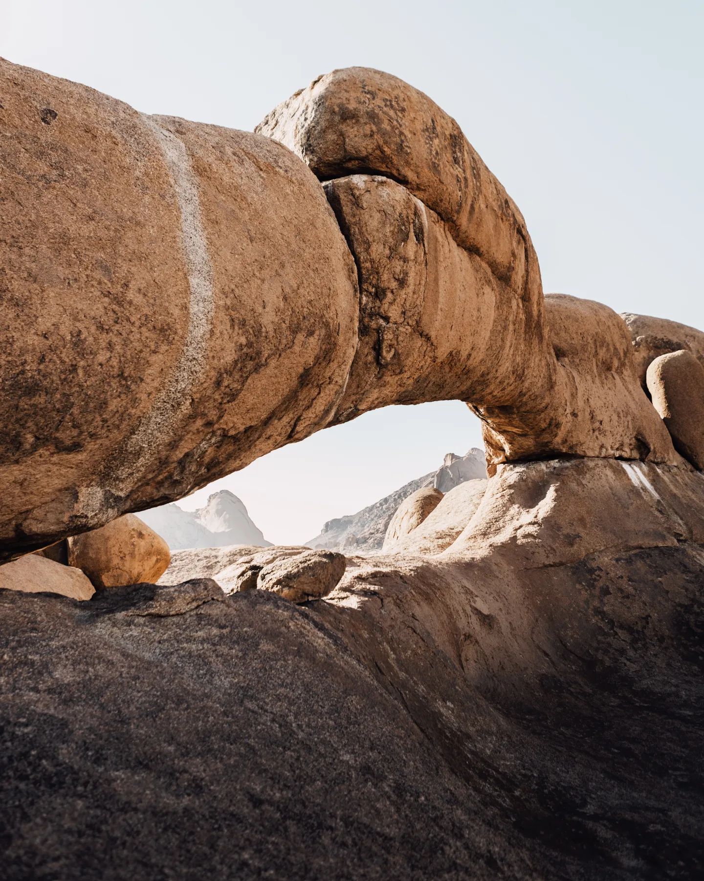 Found a couple more gems from my trip to Spitzkoppe

#nature #naturephotography #nature_perfection #LookUpSA #landscapep