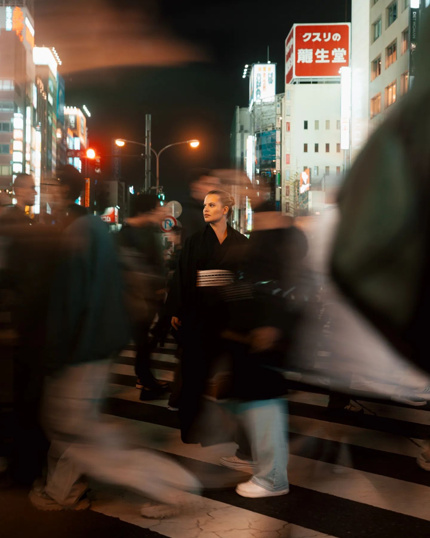 Time flies..
Thanks @moniqmusictravel 
.
#shibuya #tokyo #slowshutter #portraitphotography
.